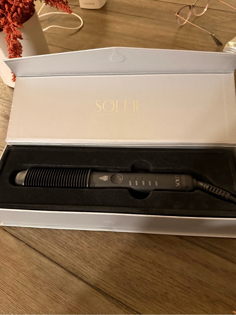 Soleil Professional Styling Comb Black Dual Voltage Heat Resistant A1600006321